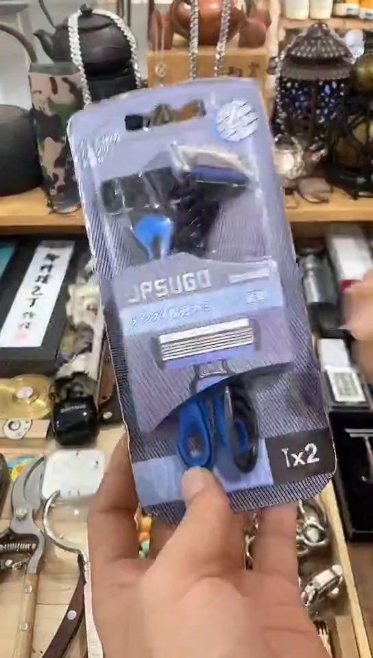 瓷片闪购商品  如图所示