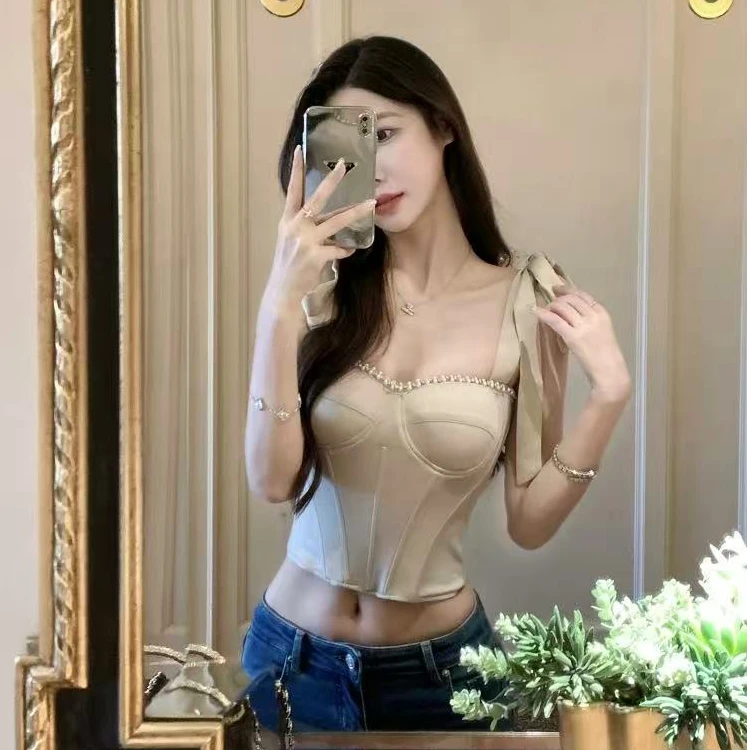 2025夏季新款吊带高级感显瘦收腰时尚上衣女配高腰休闲裤两件套