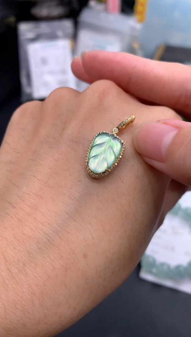 18K金镶嵌定制翡翠模式推广期48小时鉴赏期