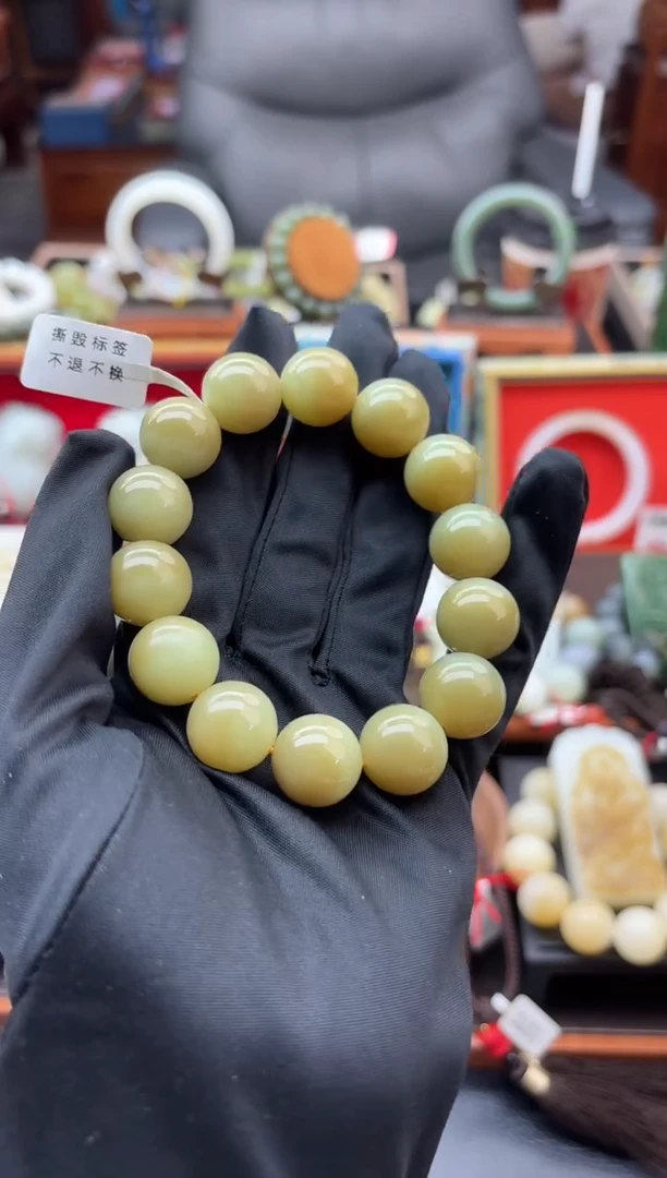 未镶嵌手串和田玉董小姐推荐 多样性发货 拍一发一hkt16