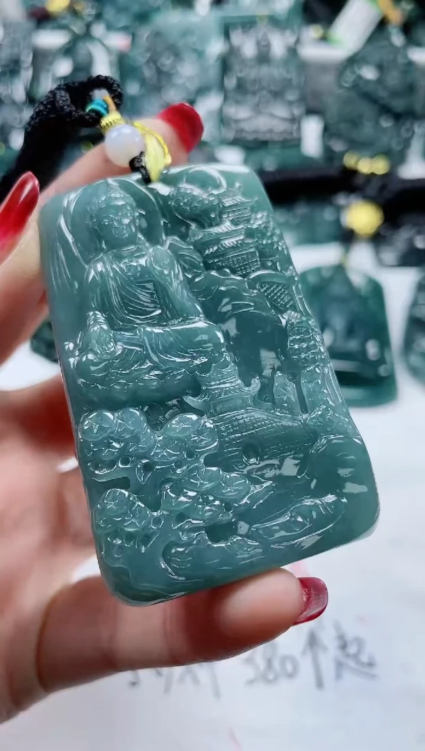 【闪购商品】翡翠颈饰未镶嵌