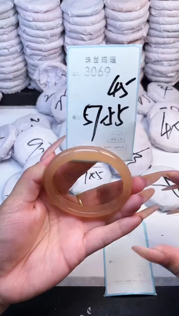 手镯玛瑙/玉髓未镶嵌3069