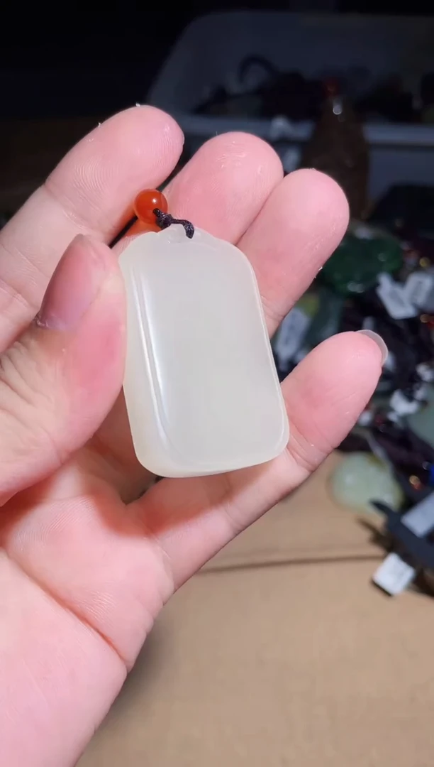 颈饰未镶嵌和田玉1