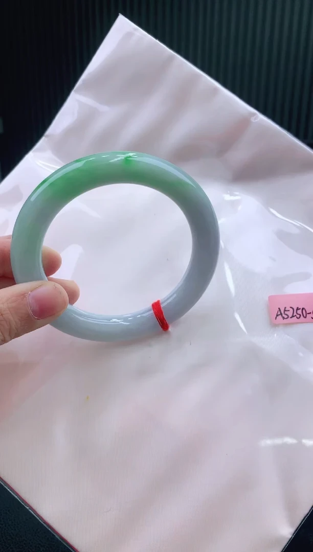 未镶嵌手镯翡翠111