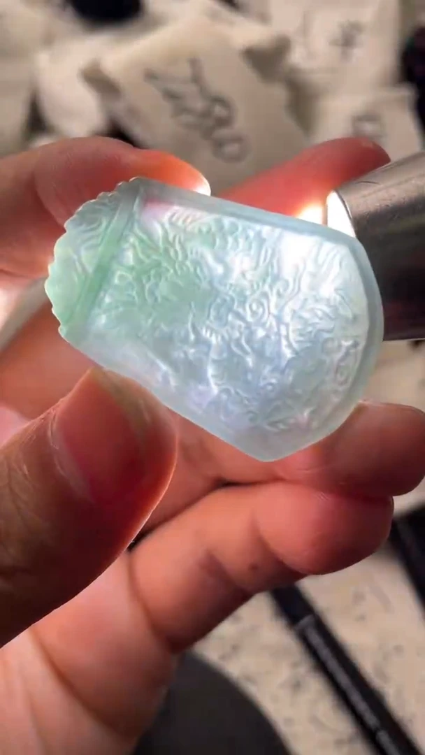 颈饰未镶嵌翡翠8