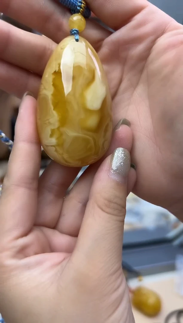 未镶嵌蜜蜡裸石蜜蜡吊坠