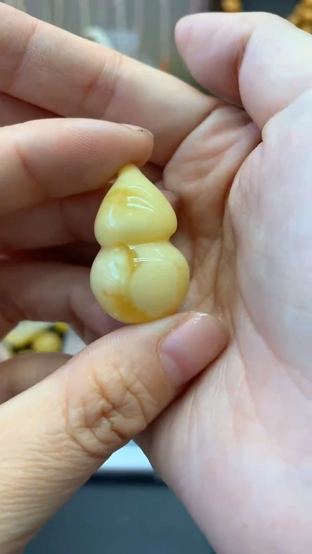 【闪购商品】未镶嵌琥珀珠宝奇石848