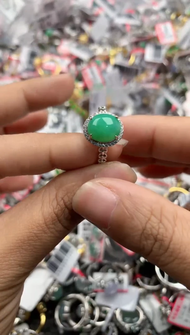 银S925镶嵌戒指翡翠888             3