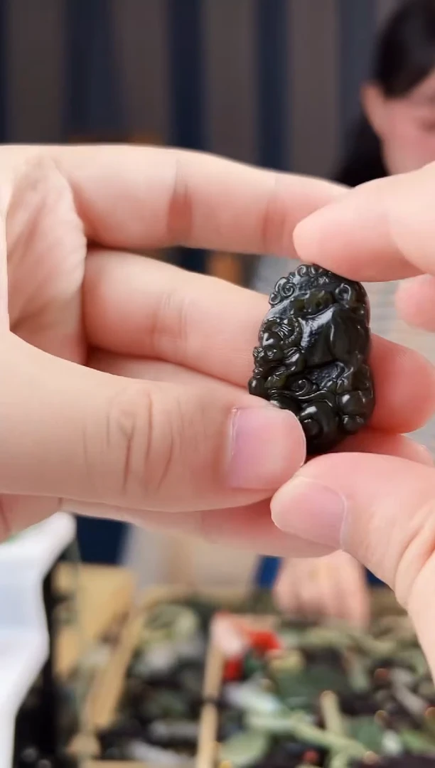 颈饰未镶嵌和田玉拍一发一，多样性发货