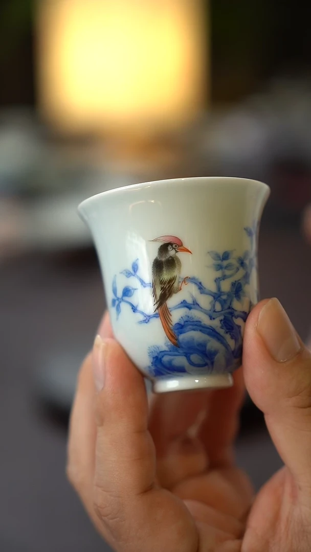 景德镇全手工手绘斗彩翠鸟铃铛杯