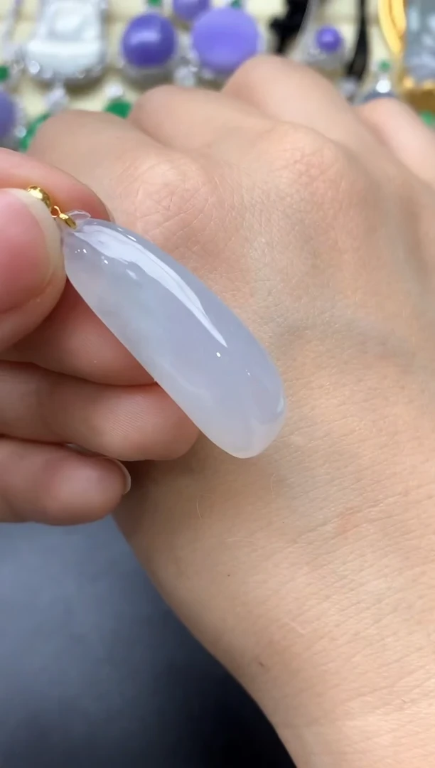 颈饰18K金镶嵌翡翠73-中国好珍宝