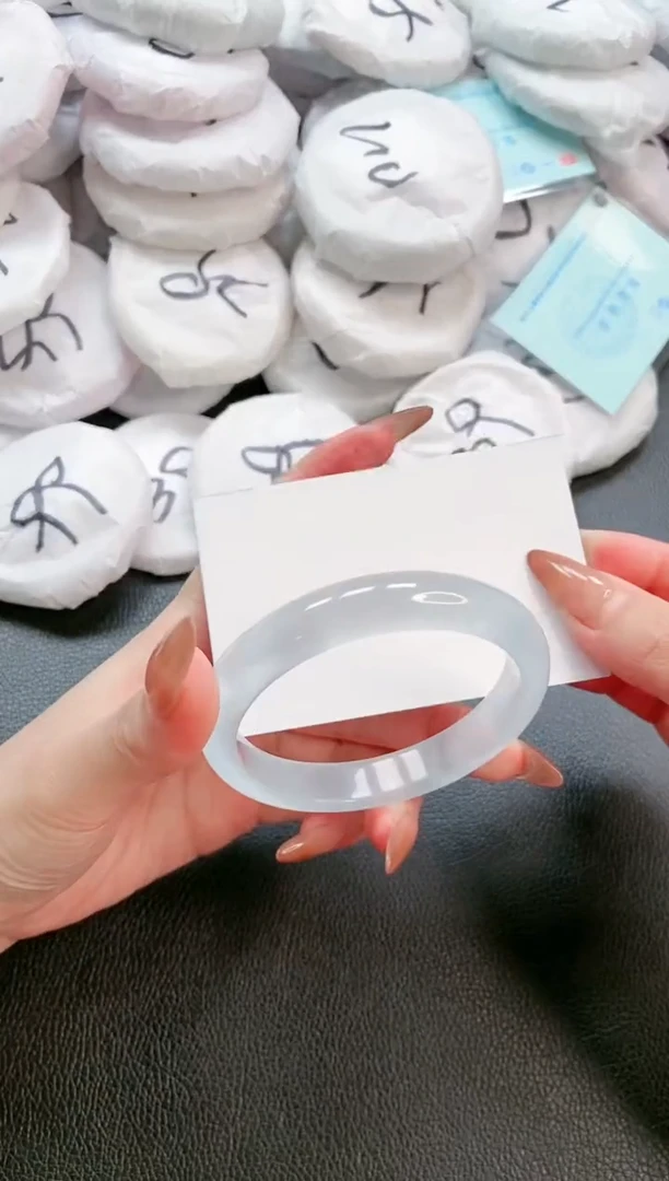 【闪购商品】石英质玉手镯未镶嵌 16L18-58