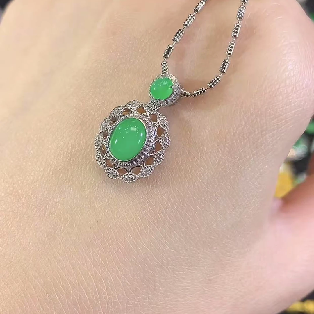 18K金镶翡翠14蛋面（不含链和扣