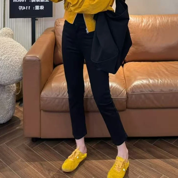 H12 休闲百搭显瘦高腰直筒水洗牛仔裤 EH1204