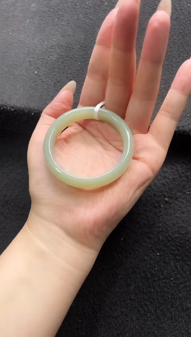 和田玉手镯未镶嵌和田玉 49 50