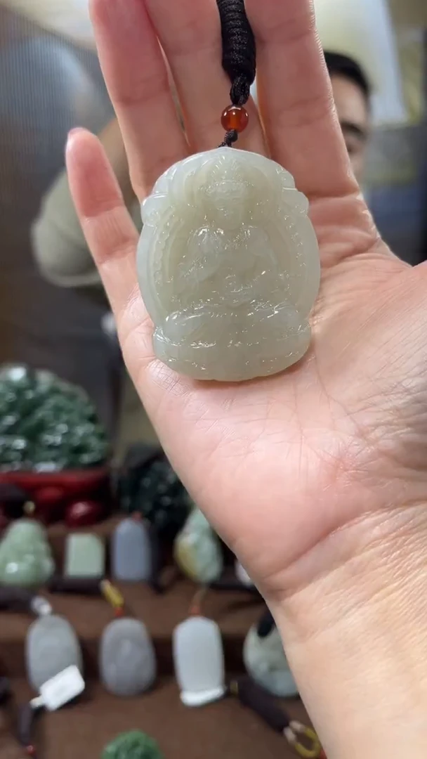 颈饰未镶嵌和田玉·