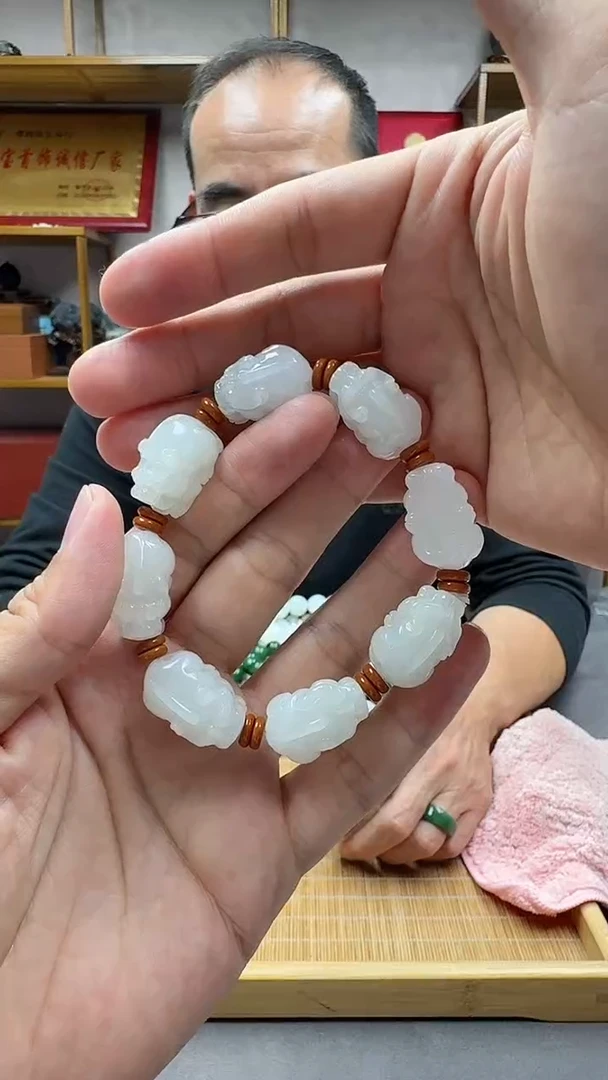未镶嵌手链和田玉2冰羊脂
