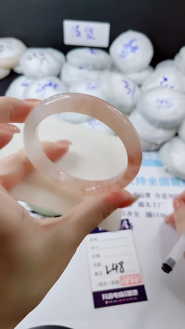 未镶嵌手镯石英质玉多样性发货L48