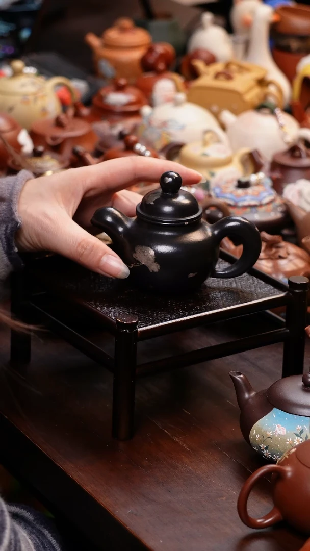 【闪购商品】原矿手工朱妮杯子
