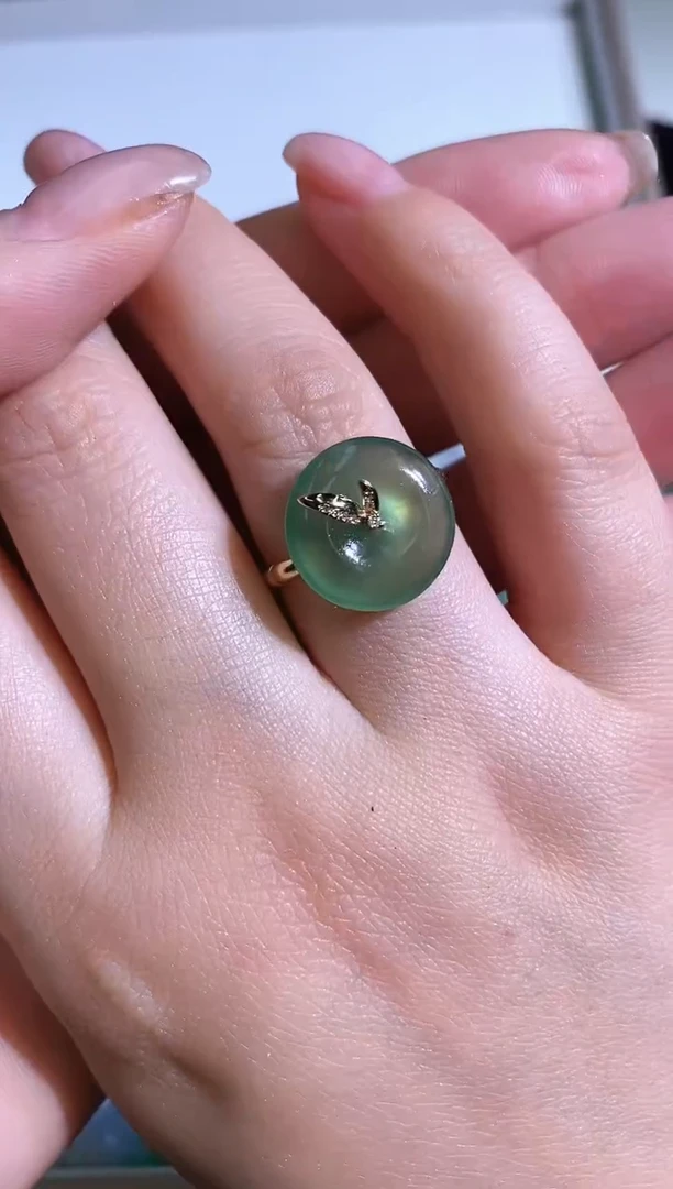 【闪购商品】翡翠戒圈18K金镶嵌250306199