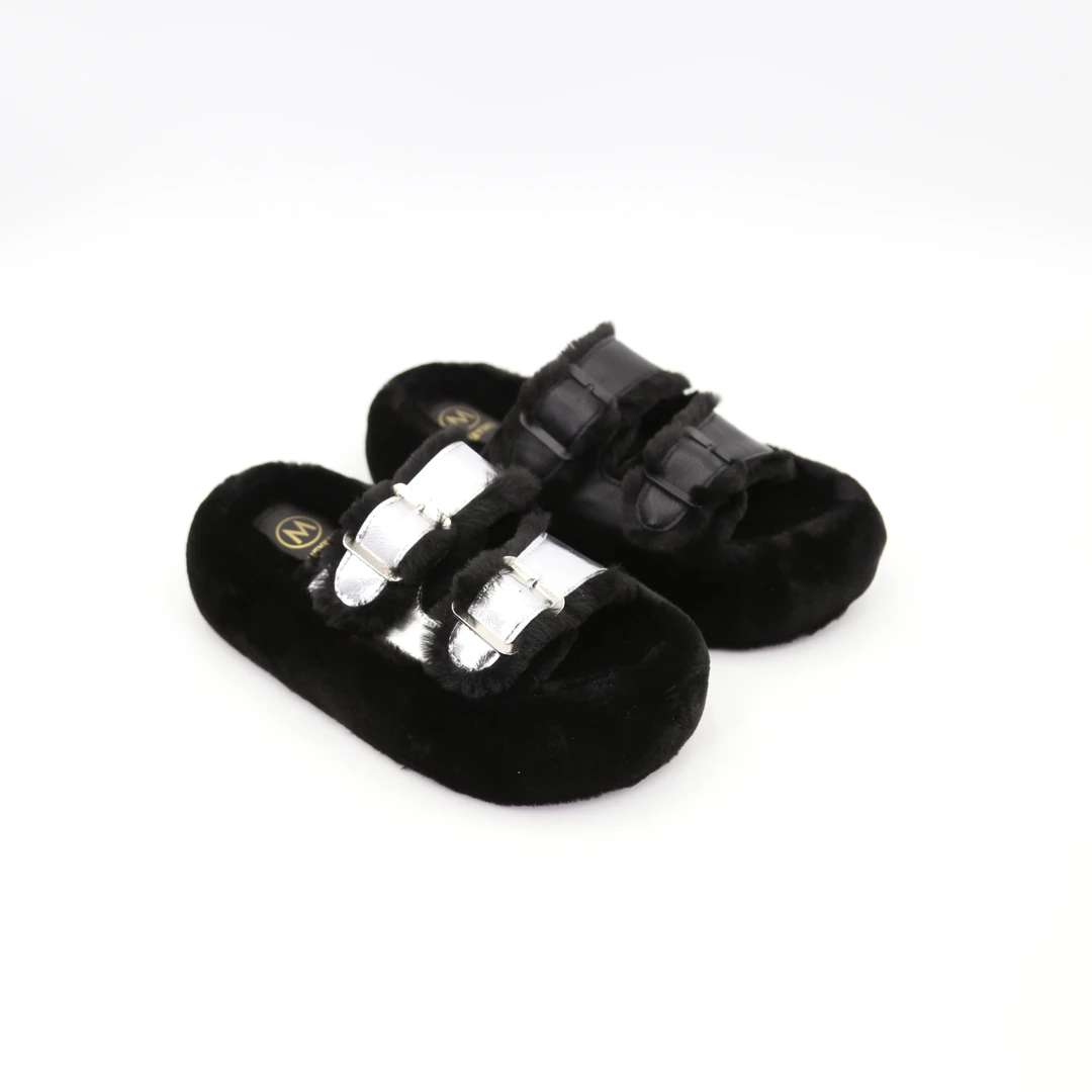 舒适时尚潮流毛绒拖鞋