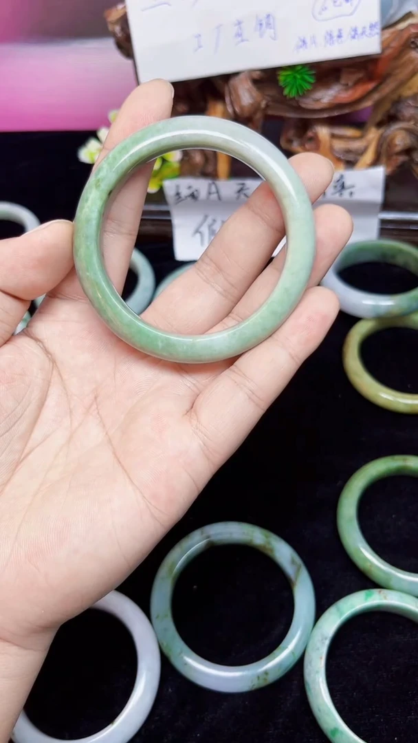 未镶嵌手镯翡翠肥*天然缅甸翡翠手镯