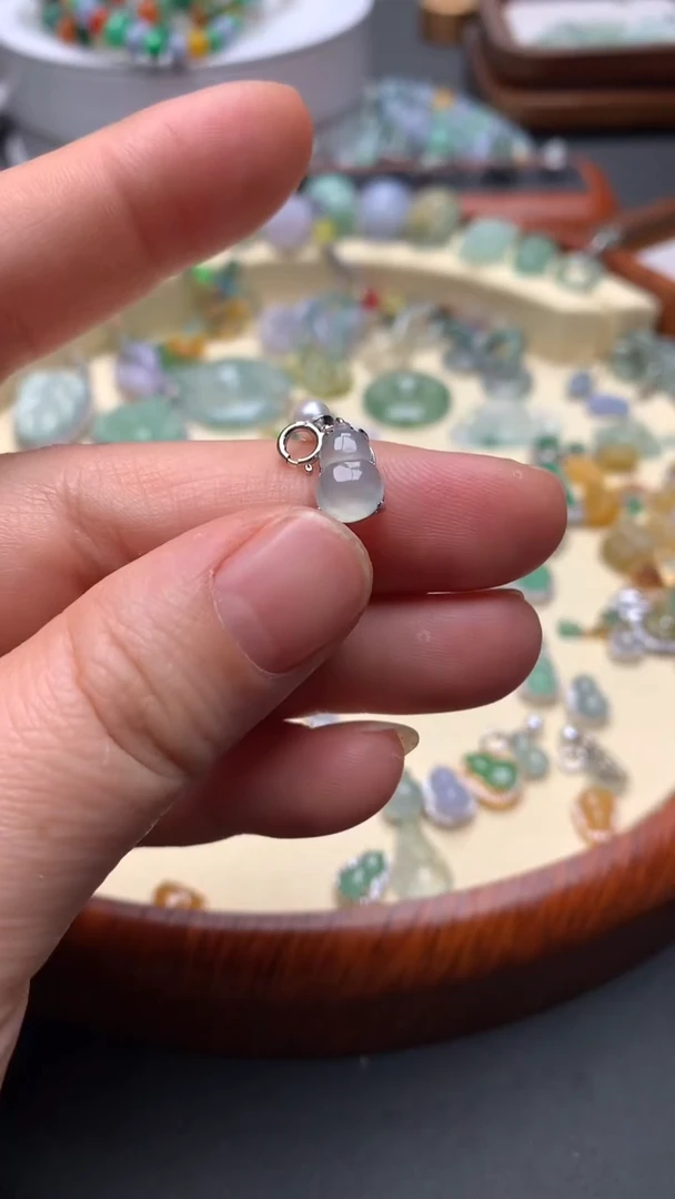 【闪购商品】翡翠颈饰银S925镶嵌翡翠镶嵌葫芦