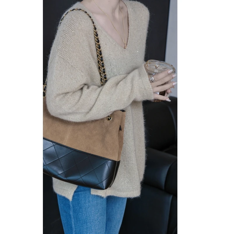 【满天星】蓬松细腻山羊绒混纺拉毛金葱珠片纱V领针织衫25318014