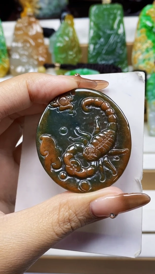 颈饰未镶嵌翡翠翡翠A货