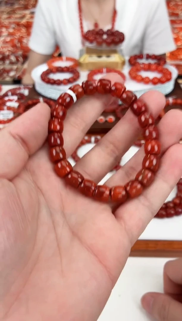 南红玛瑙瓦西直切手串9+未镶嵌一个/条