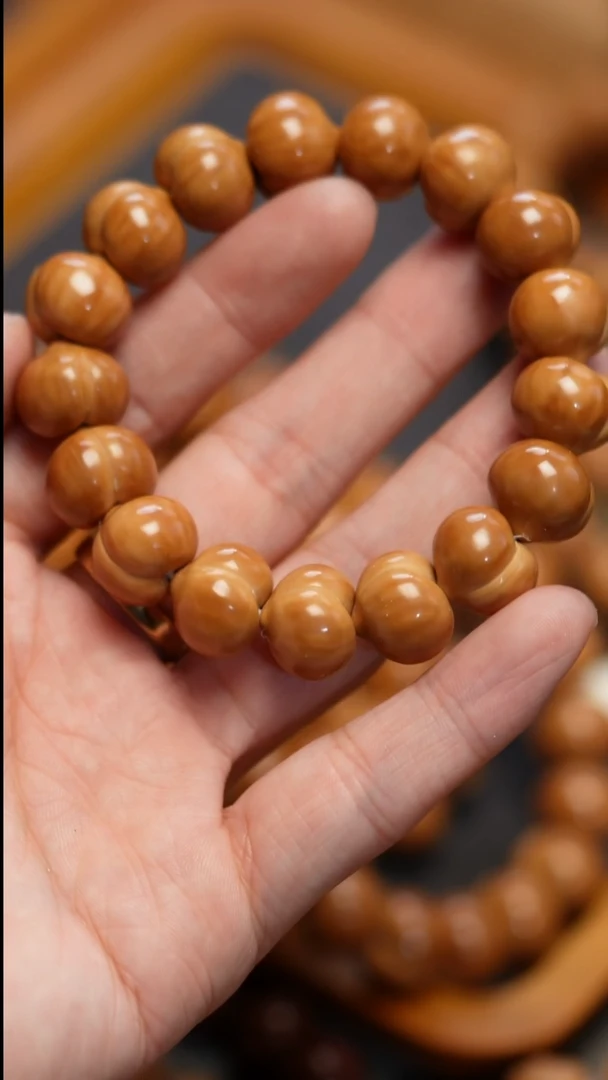 吊坠猴头核桃机雕屁桃