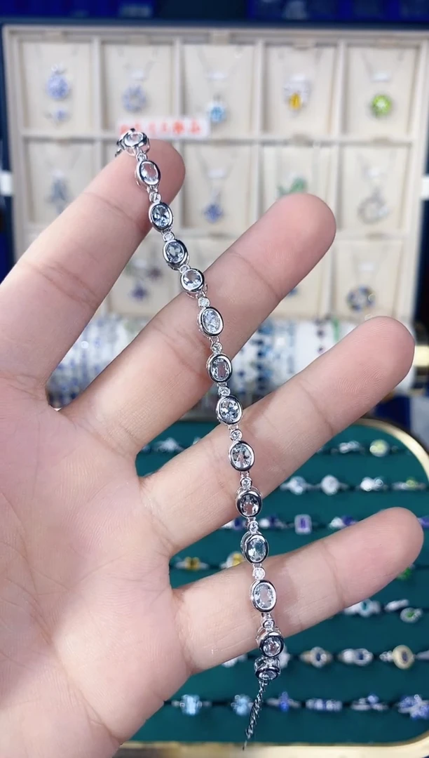 【闪购商品】海蓝宝石手链银S925镶嵌带证书