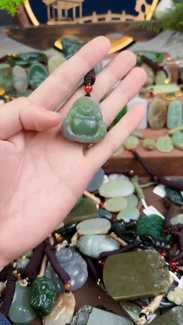 【闪购商品】和田玉颈饰未镶嵌1