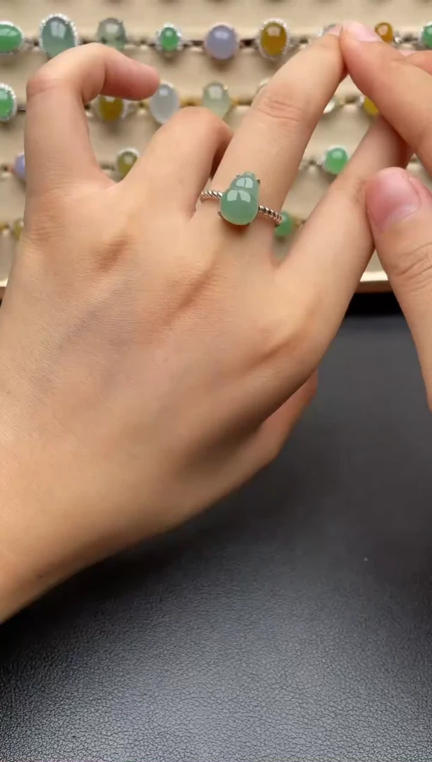 银S925镶嵌戒指翡翠一物一证一礼盒