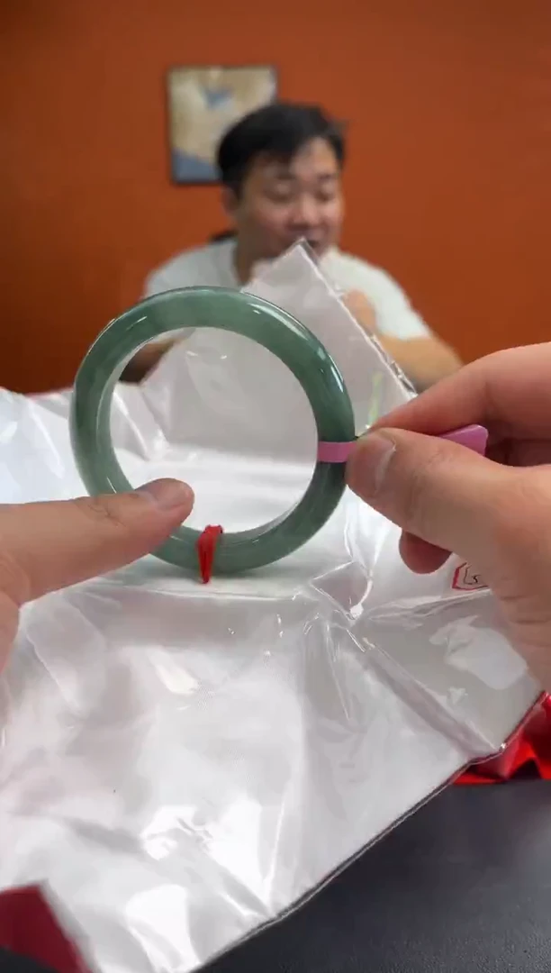 未镶嵌手镯翡翠56