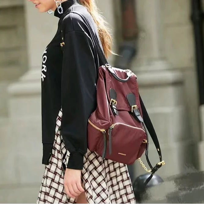 90新 BURBERRY/博柏利 坤球奢选 巴宝莉双肩包