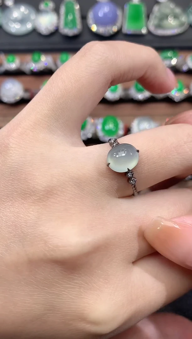 18K金镶嵌戒指翡翠c9