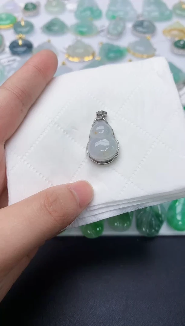 颈饰银S925镶嵌翡翠天然A货