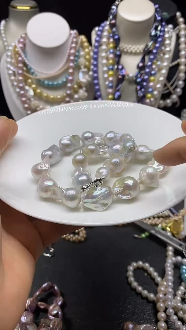 颈饰未镶嵌淡水珍珠多人