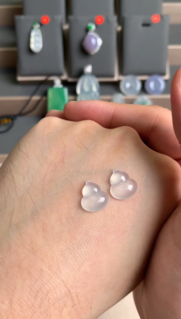 未镶嵌定制翡翠裸玉