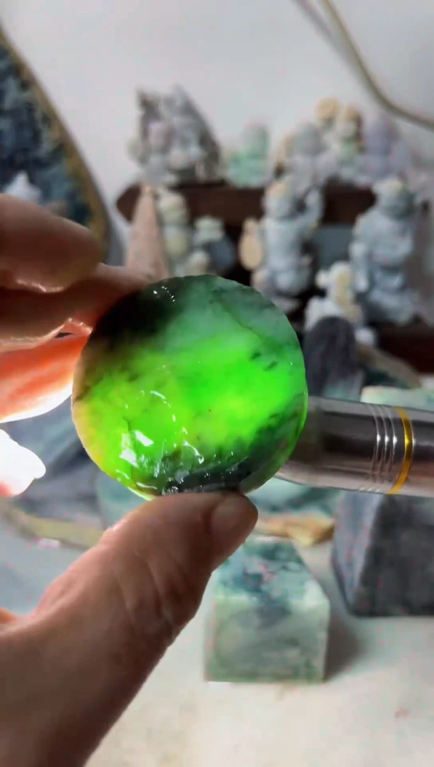 【闪购商品】翡翠吊坠(不含链)未镶嵌A807