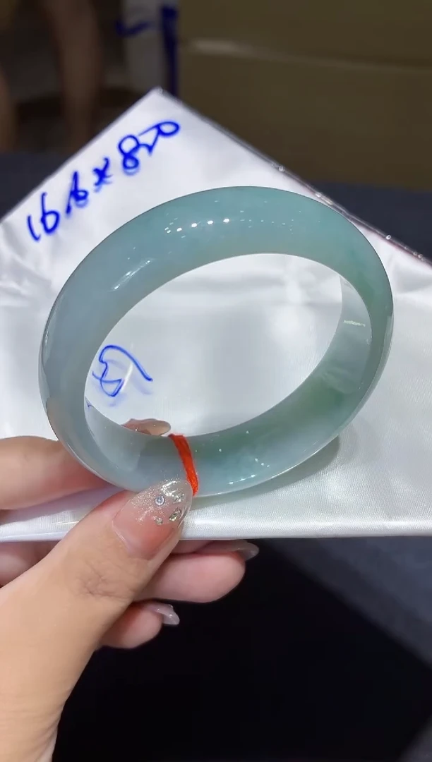 未镶嵌手镯翡翠翡翠手镯