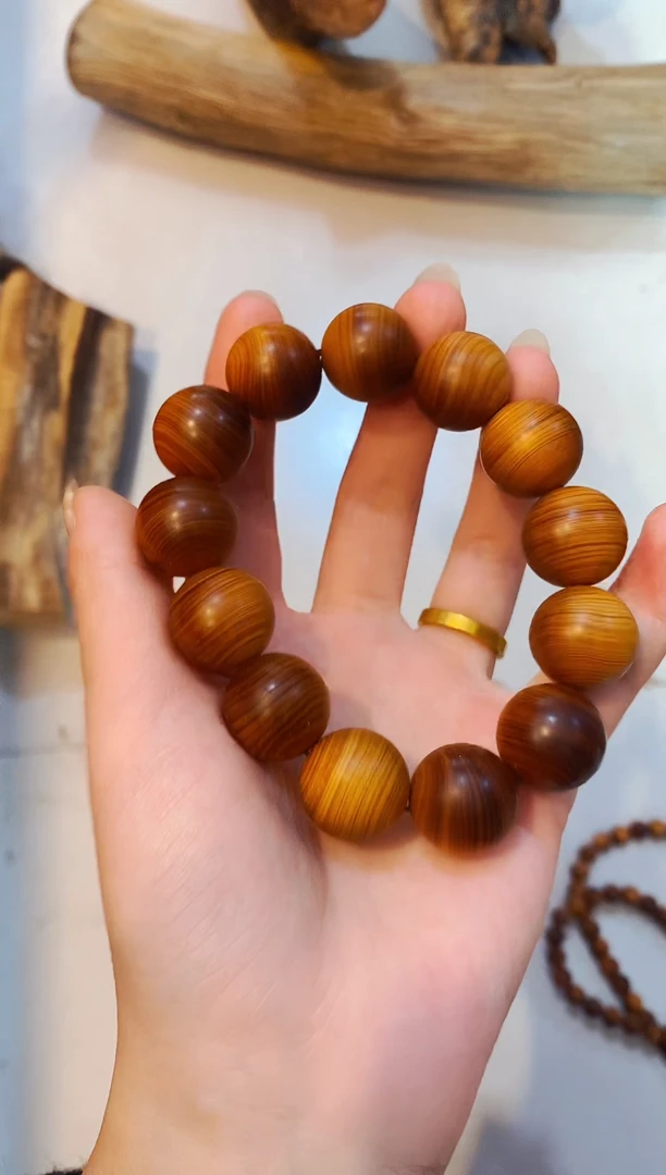 柏木（崖柏）低抛1.8单条太行崖柏陈化手把手串