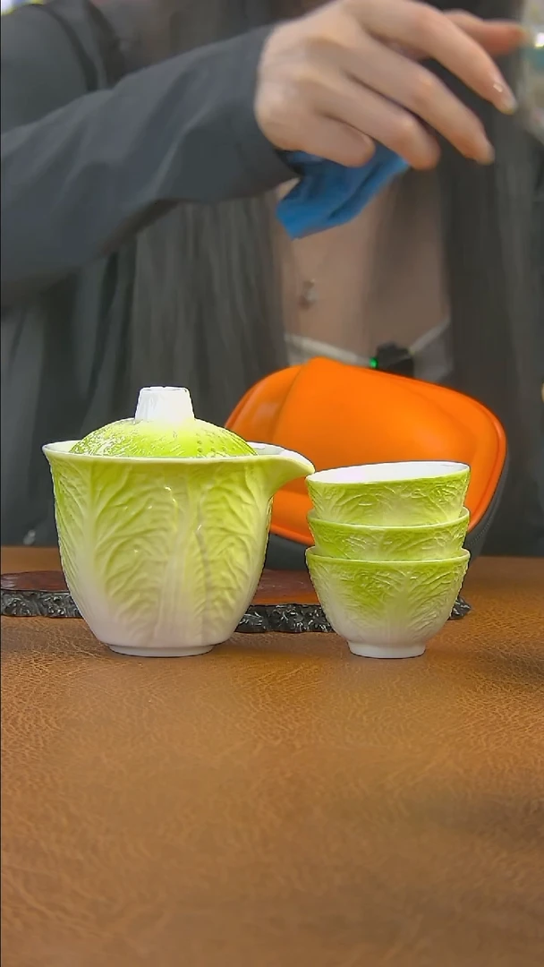 景德镇白菜旅行装