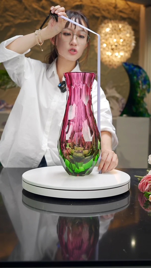 手工艺品琉璃金红绿凹面美人瓶