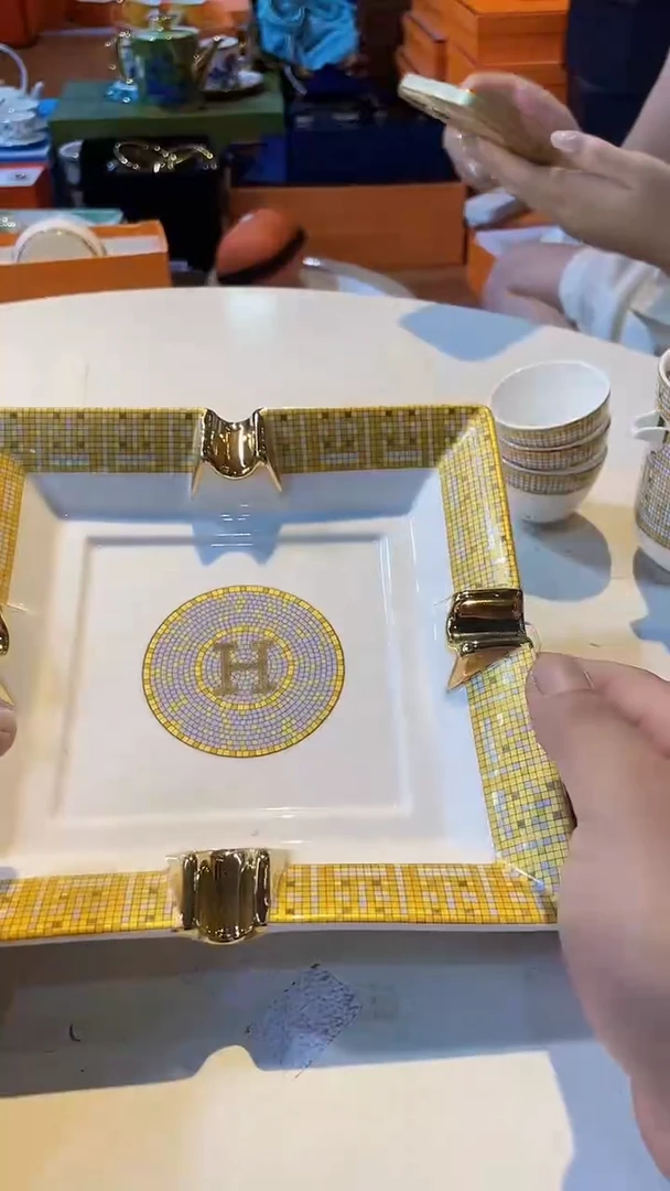 杯鸿辉家品牌瓷器，京东包邮！