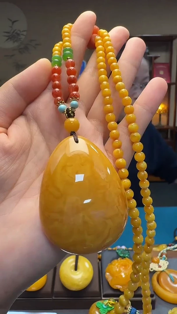 琥珀吊坠(赠链)未镶嵌天然保真蜜蜡水滴套装