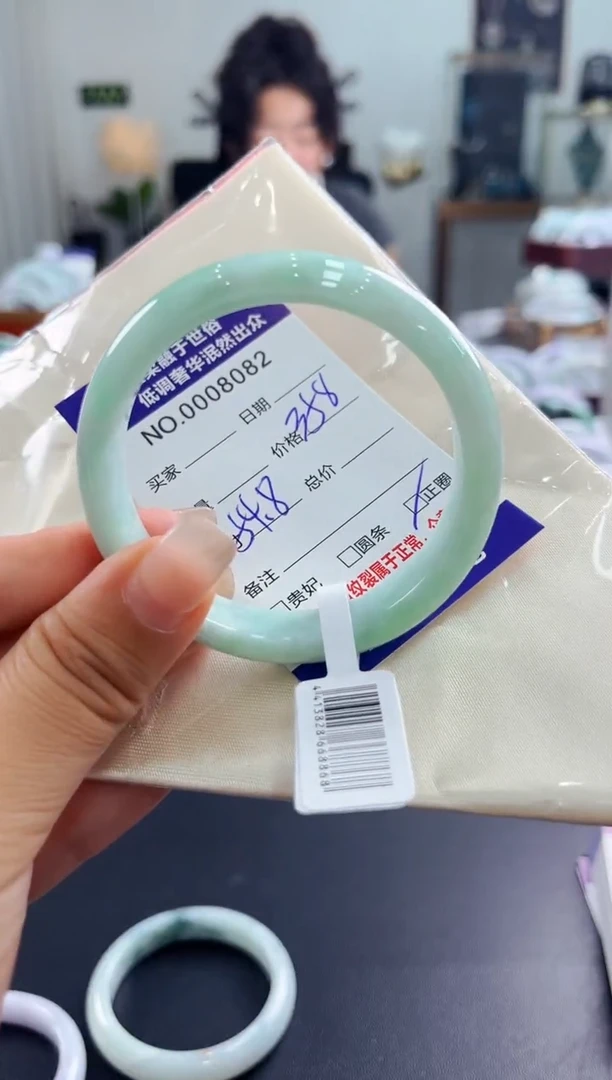 翡翠手镯未镶嵌天然缅甸A货翡翠