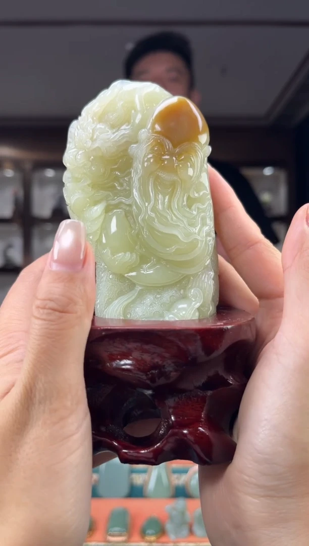 颈饰未镶嵌和田玉佩佩