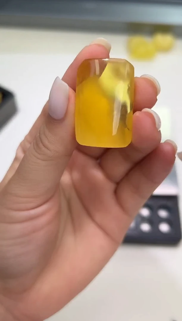 裸石琥珀未镶嵌琥珀蜜蜡吊坠